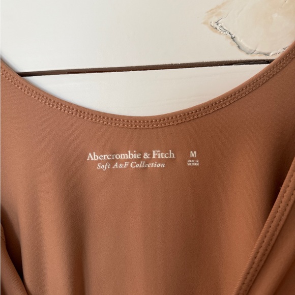 Abercrombie & Fitch Bodysuit size Medium - Picture 3 of 4